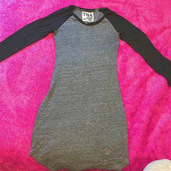 Dress - Picture 1 of 2